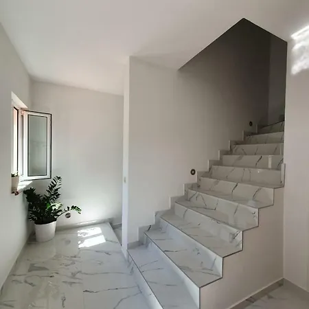 Kim Apartment